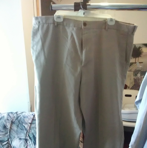 Men pants 2 for $10 - Picture 4 of 4
